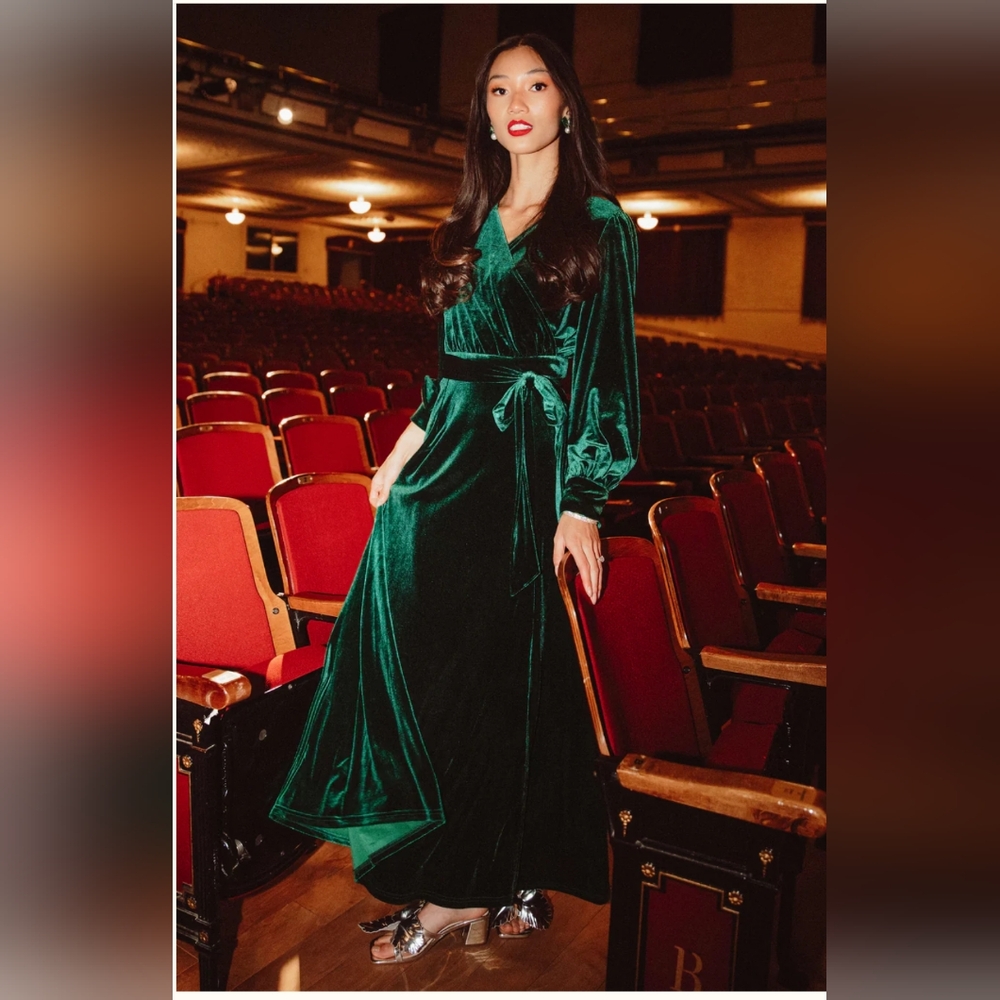 Ivy City Co Andie dress in Emerald
